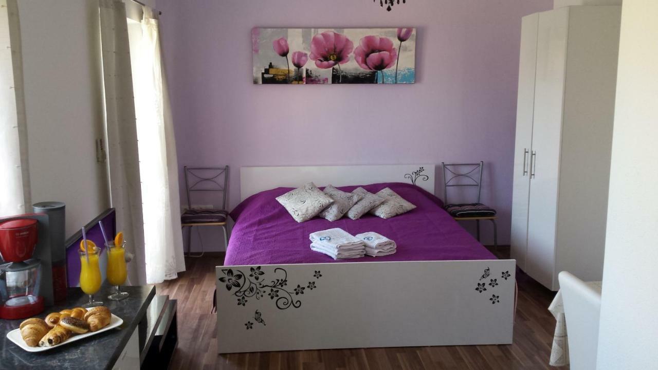 Apartments Lavanda Biograd Na Moru Eksteriør billede