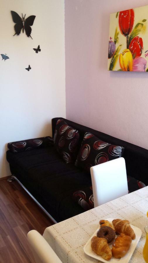 Apartments Lavanda Biograd Na Moru Eksteriør billede
