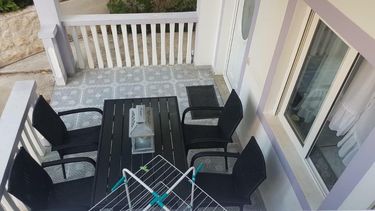 Apartments Lavanda Biograd Na Moru Eksteriør billede